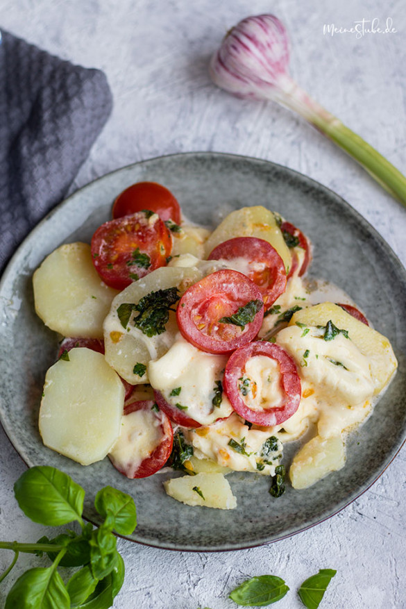 Tomaten-Kartoffel-Mozzarella-Gratin - Meinestube