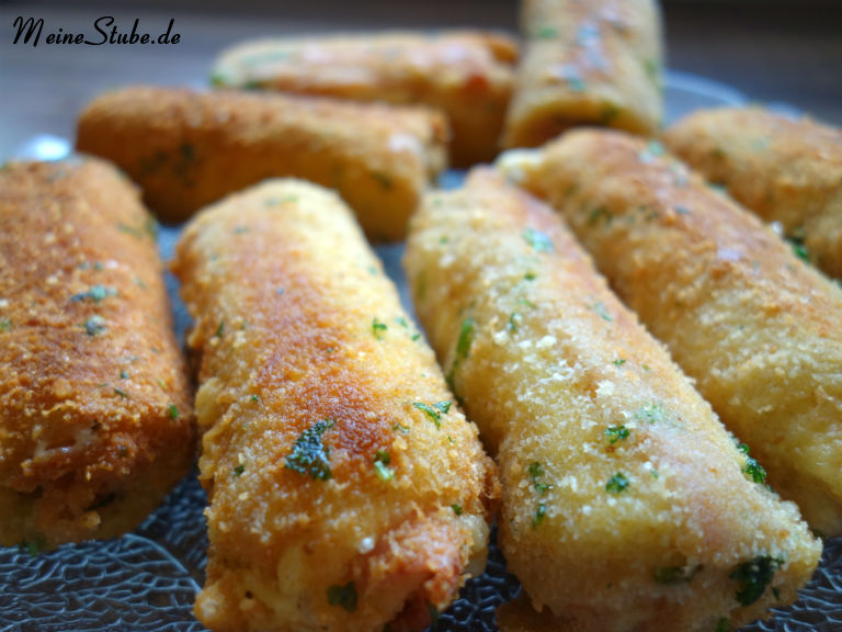Käse-Schinken-Rolle mit Toast in knuspriger Parmesan-Panade - Meine Stube