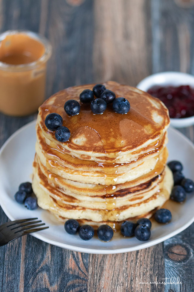 Pancakes mit Buttermilch, schön fluffig - Meinestube