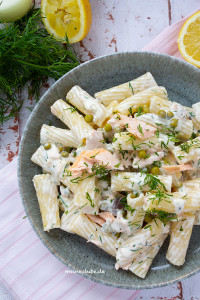 Rezept für Nudeln mit Lachs und Erbsen, meinestube