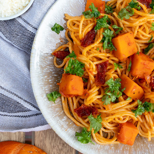 Pasta mit Kürbis und getrockneten Tomaten, meinestube