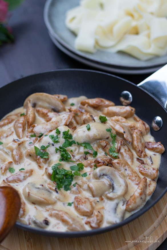Veganes Zürcher Geschnetzeltes mit Soja-Schnetzel - Meinestube
