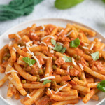 Maccheroni mit Tomaten-Sahnesoße, meinestube