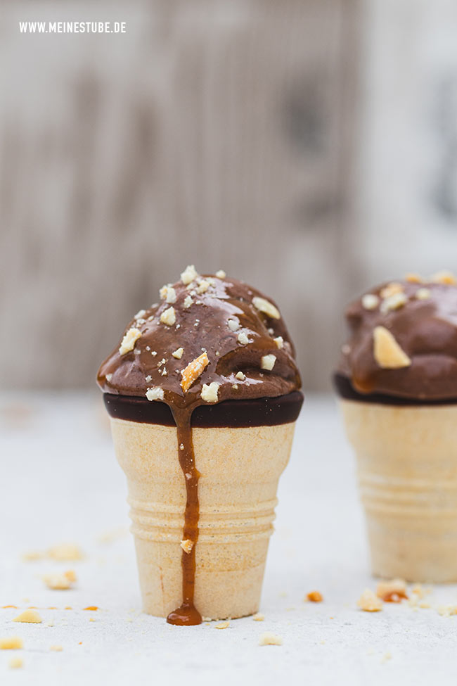 Softeis selber machen: Schokoladen-Tahini-Eis