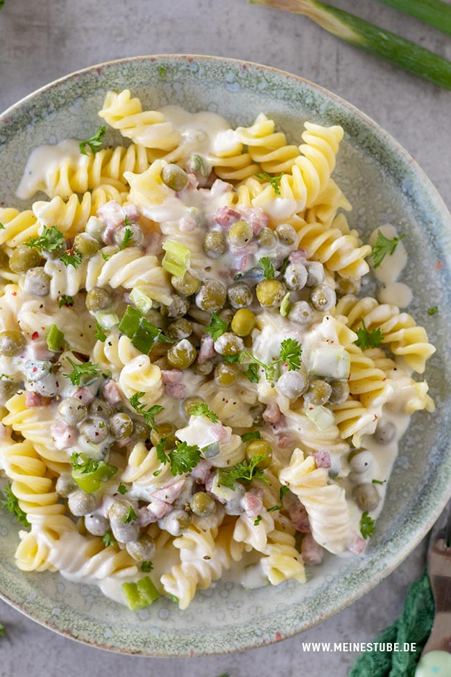 Nudeln mit Schinken und Erbsen in Frischkäsesoße - Kinderrezept