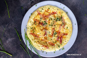 Omelett mit Käse fürs Familienessen, meinestube