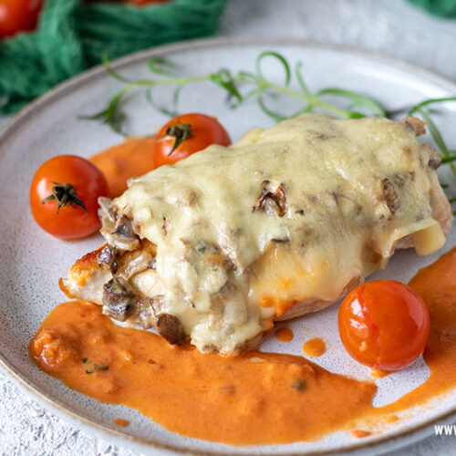 Überbackene Hähnchenbrustfilets mit Champignons, meinestube