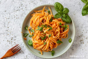 Linguine mit Tomaten-parmesansoße, meinestube