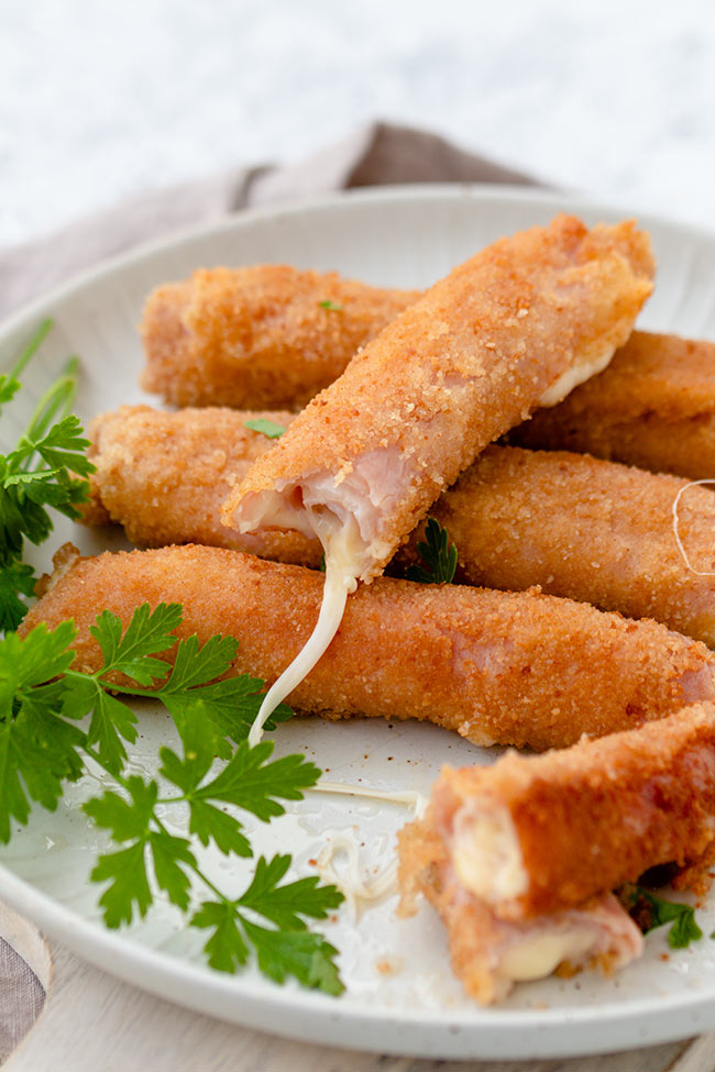 Schinken Rouladen: Paniert und mit Käsefüllung -lecker!