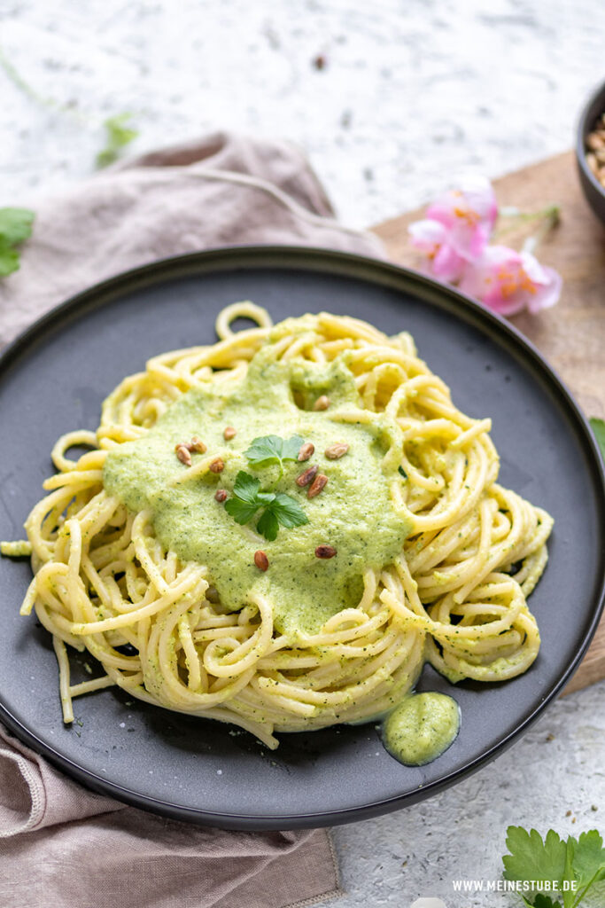 Spaghetti mit Zucchinisoße, meinestube