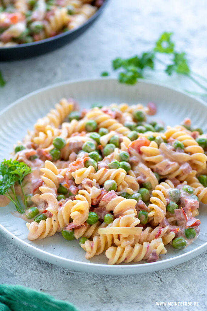 Erbsen-Frischkäse-Soße mit Pasta, meinestube